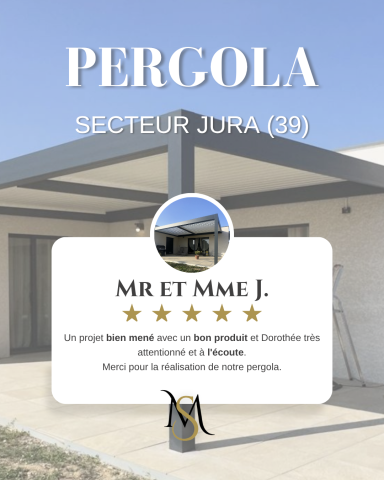 Pergola moderne en Jura, avec témoignage client sur un projet de construction.